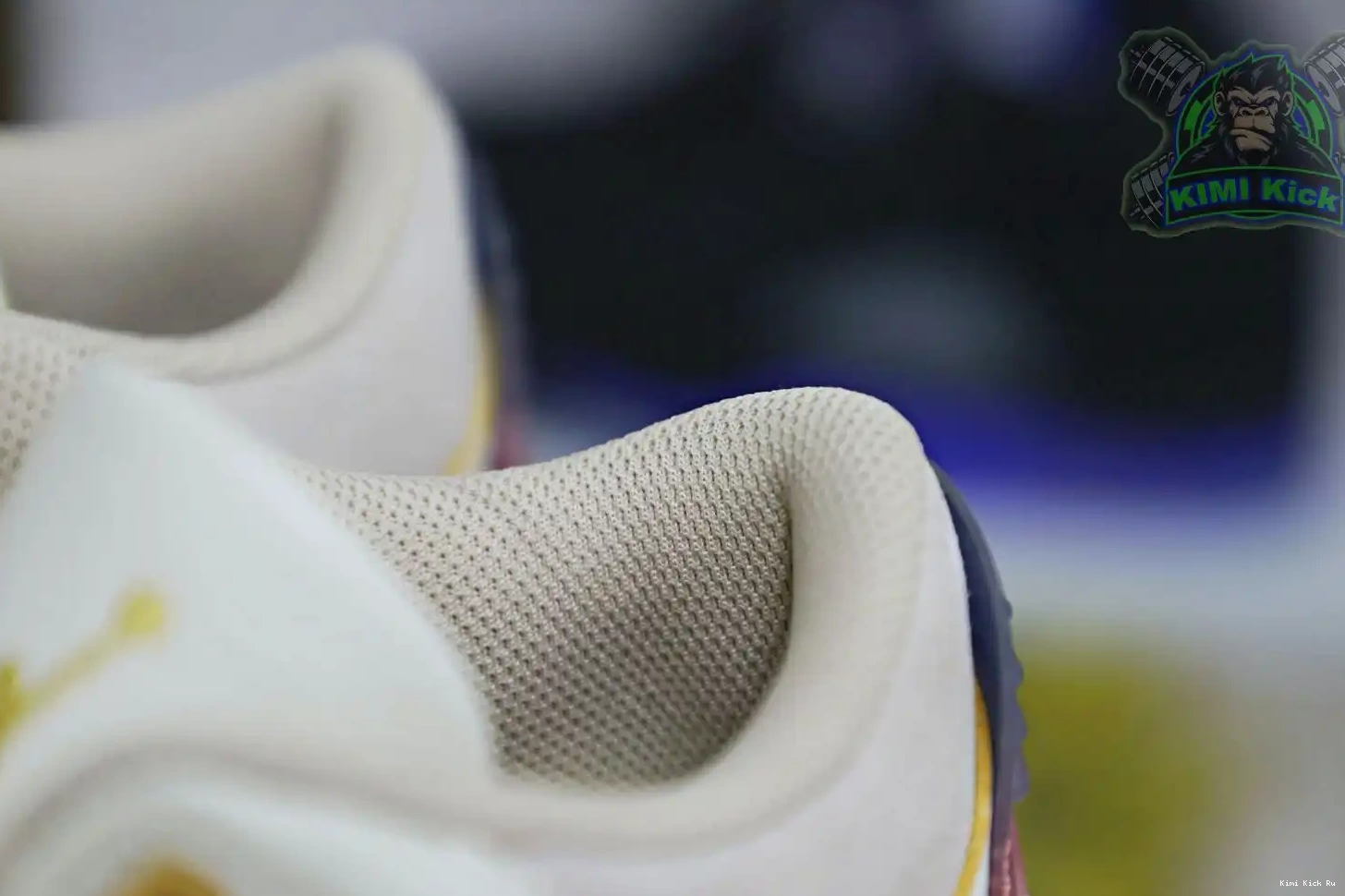 Jordan Air Jordan3 JBalvin x Kimikick 0415